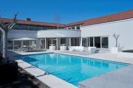 Luxury Contemporary Apartment in Menlyn Maine